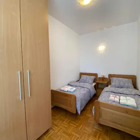 Apartma Maja Lejlighed